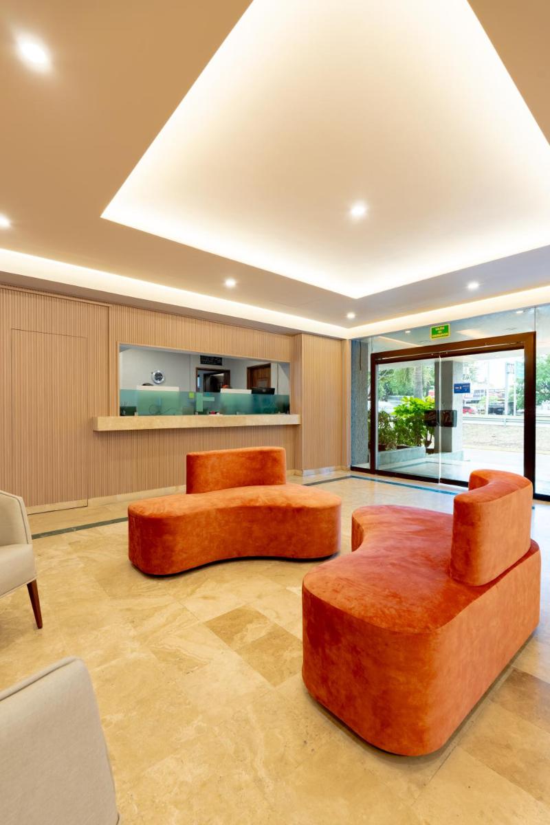 Hotel Real Del Sol - Housity