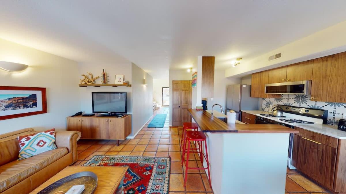 Steel Bender Retreat #3293 - Housity