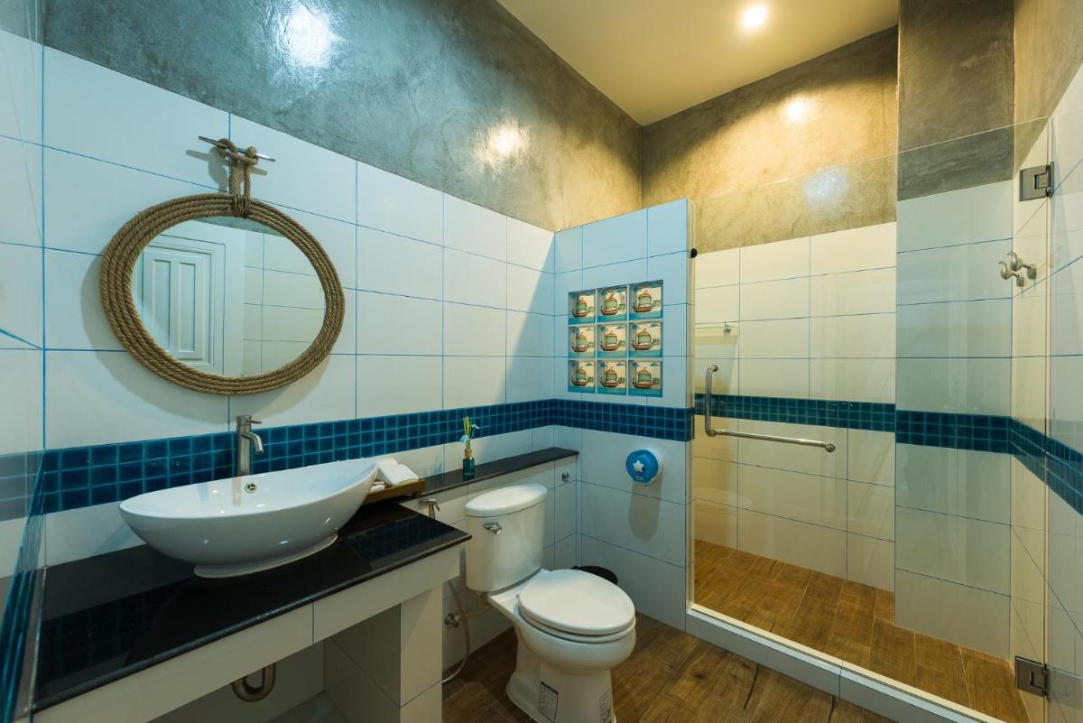 The Iconic Hotel Ranong - Housity