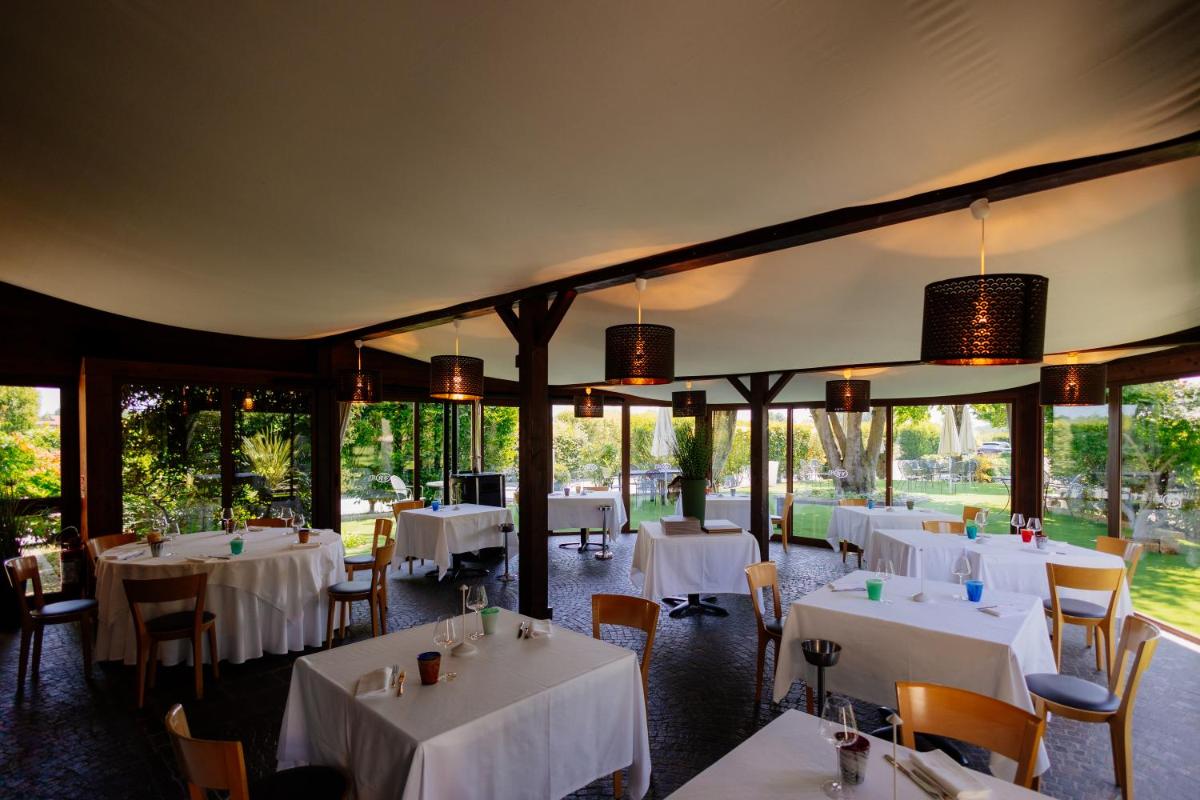 Romantic Hotel Furno - Housity