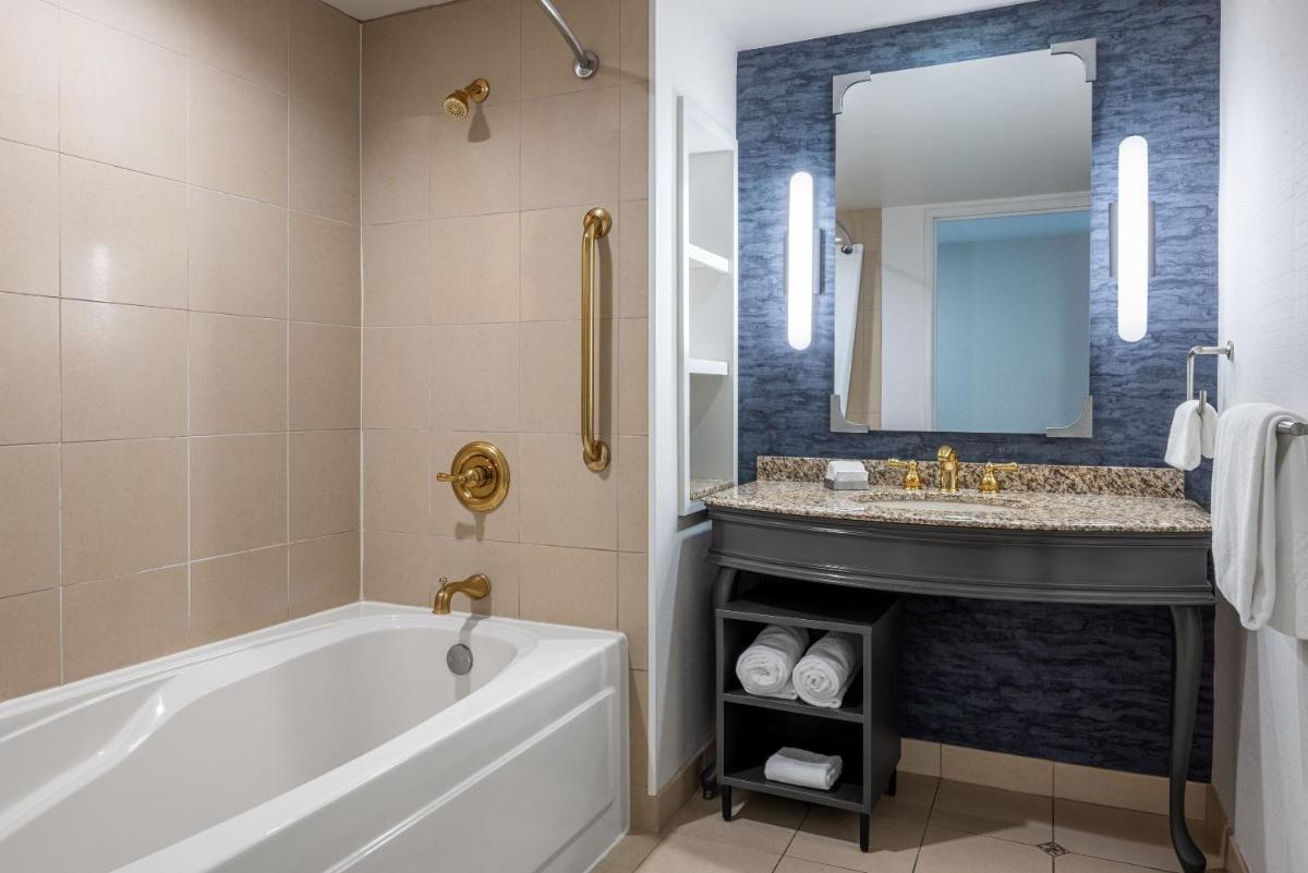 Harrah's Metropolis Hotel & Casino - Housity