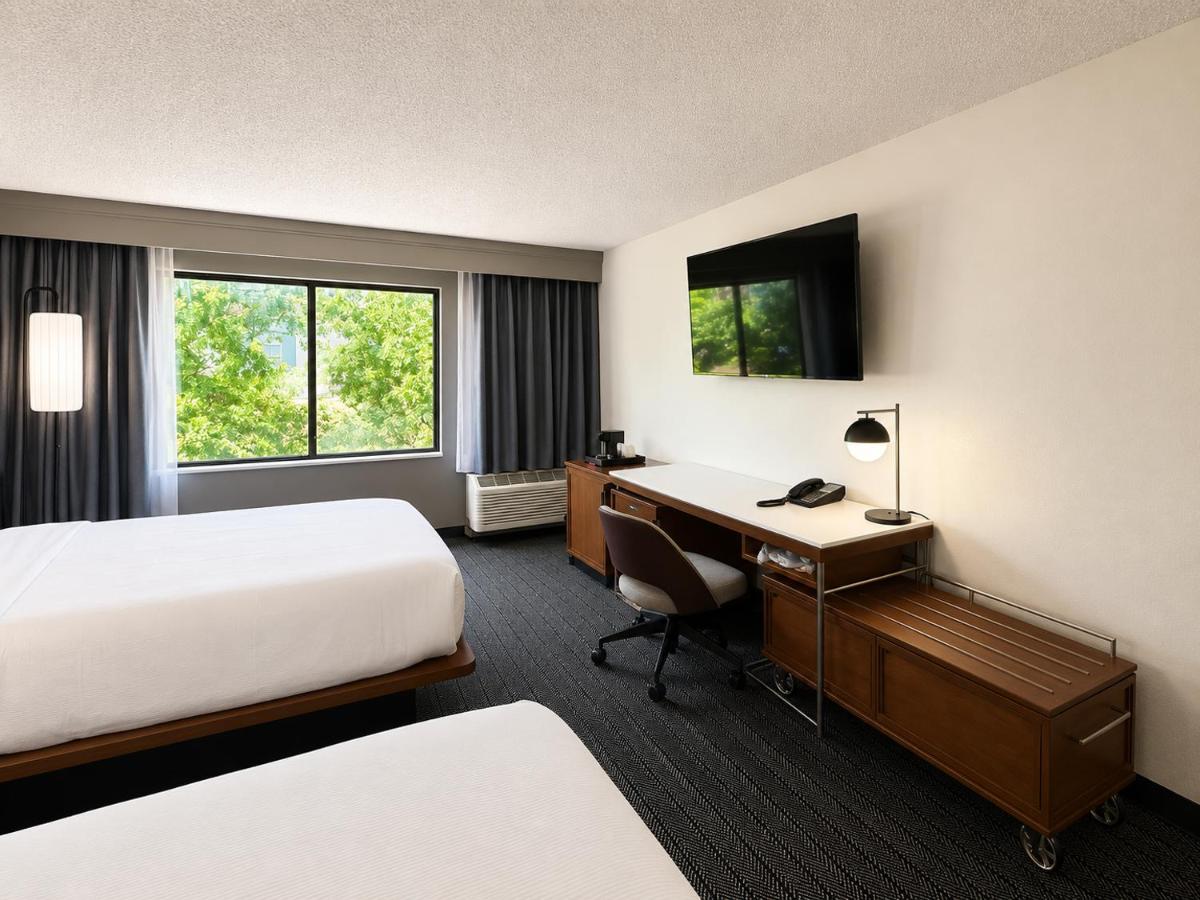 Courtyard by Marriott Houston Hobby Airport - Housity