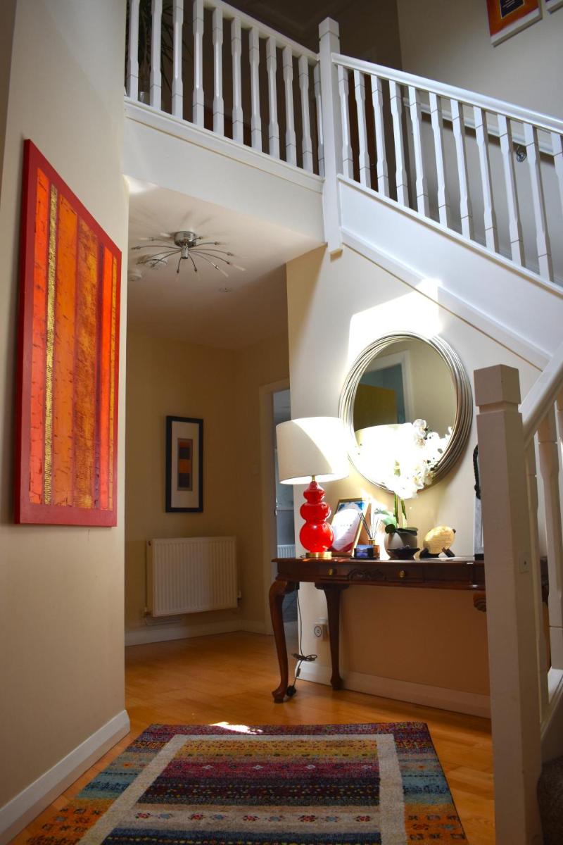 Apt 7A Waterfoot Apartment - Housity