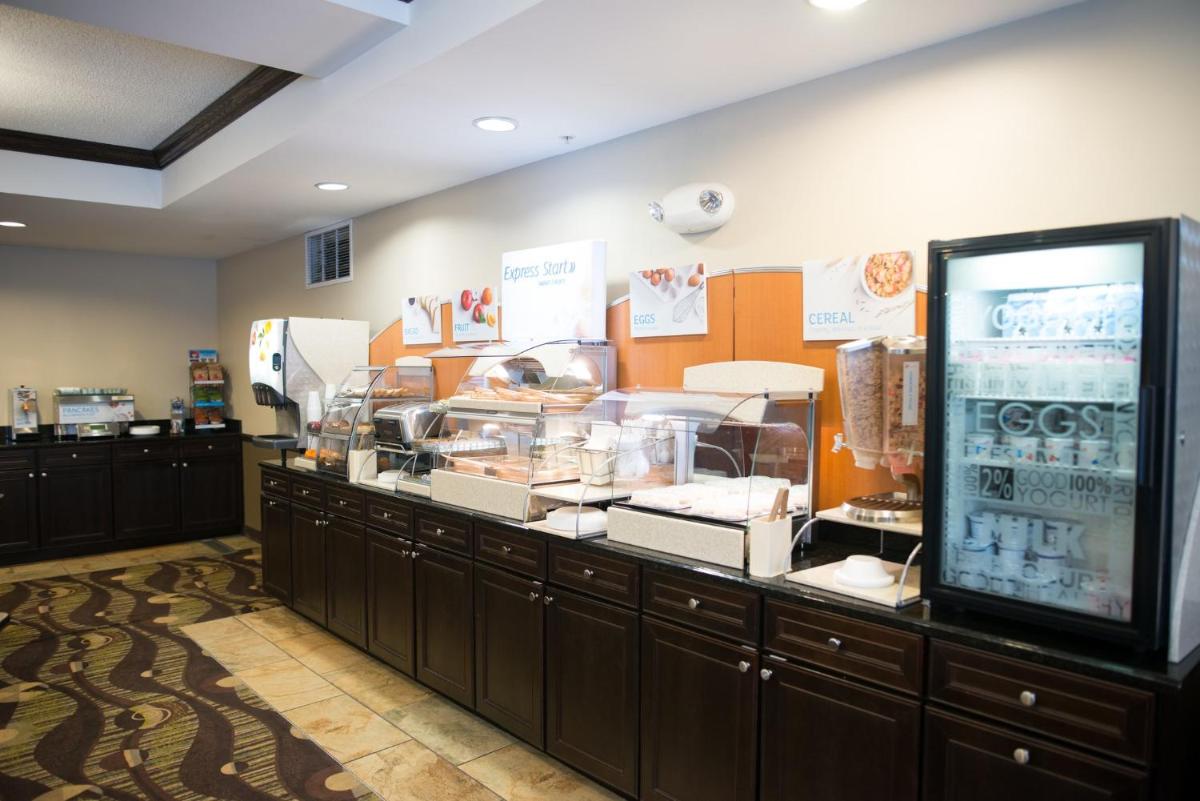 Holiday Inn Express & Suites Northwood by IHG - Housity