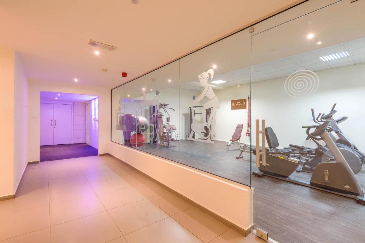 Suitetrails - Melpo Antia Hotel & Suites