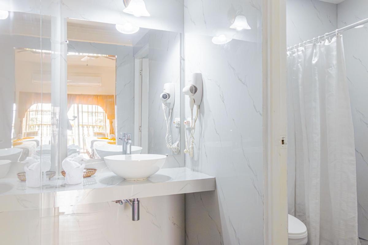 Hotel Peten - Housity