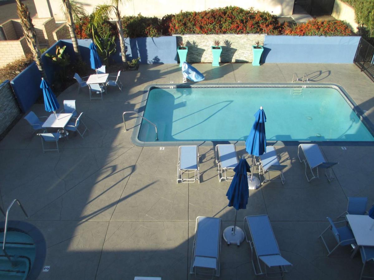 Best Western Plus Diamond Valley Inn - Housity