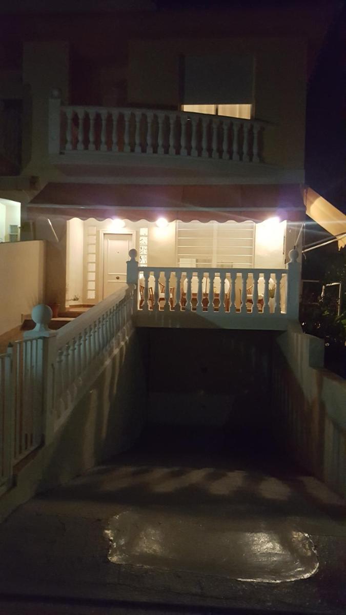 Adosado Calle Mar Cantabrico - Housity