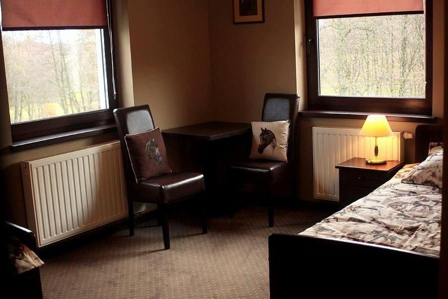 Hotel Restauracja Biały Las Wierzbna - Housity