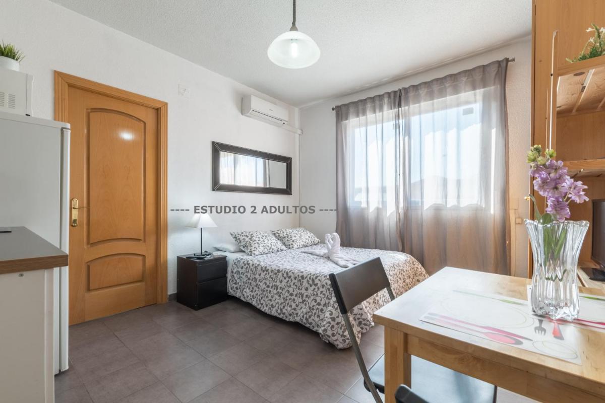 Apartamentos Arapiles - Housity
