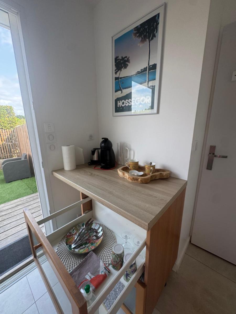Chambre indépendante avec terrasse, parking et petit jardinet - Housity