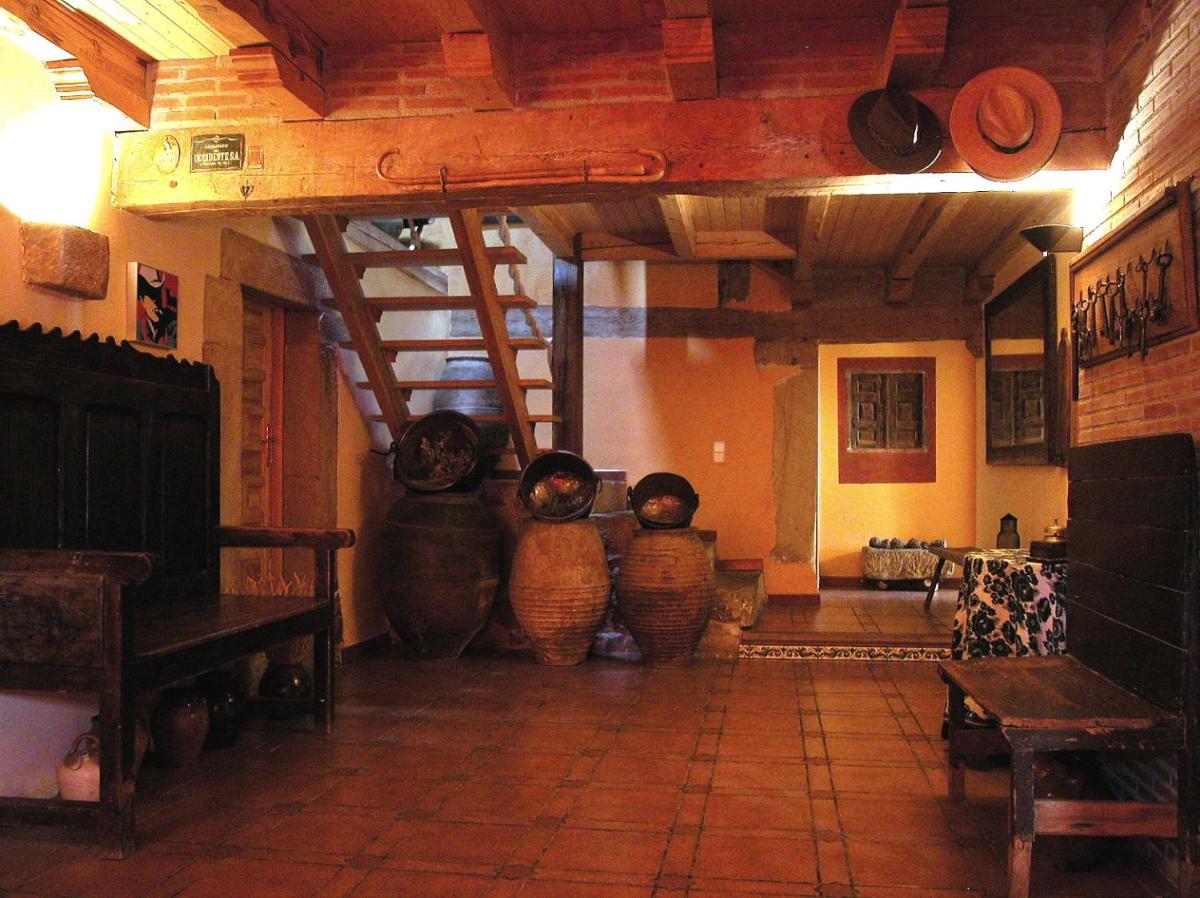 Posada Real La Vieja Chimenea-Spa - Housity