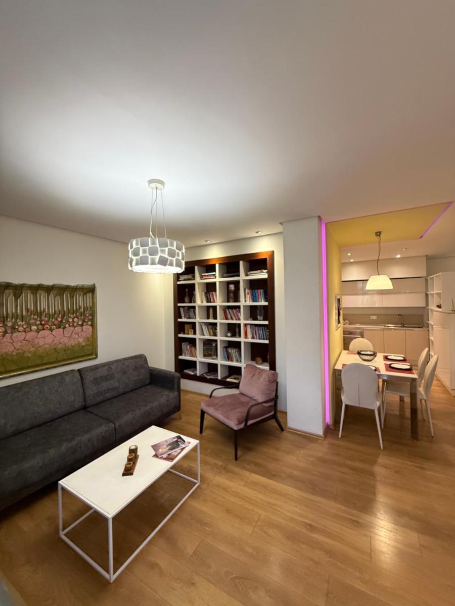 Center Apartment Easy - Housity