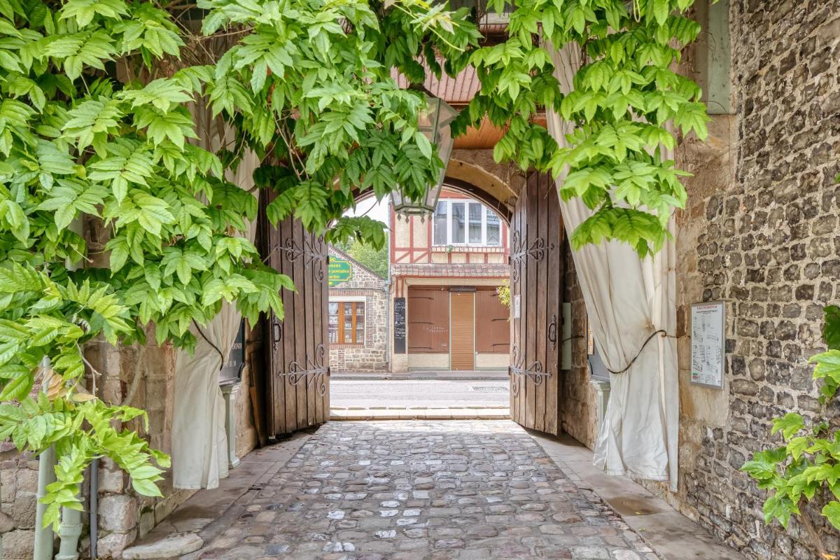 Relais Hôtelier Douce France - Housity