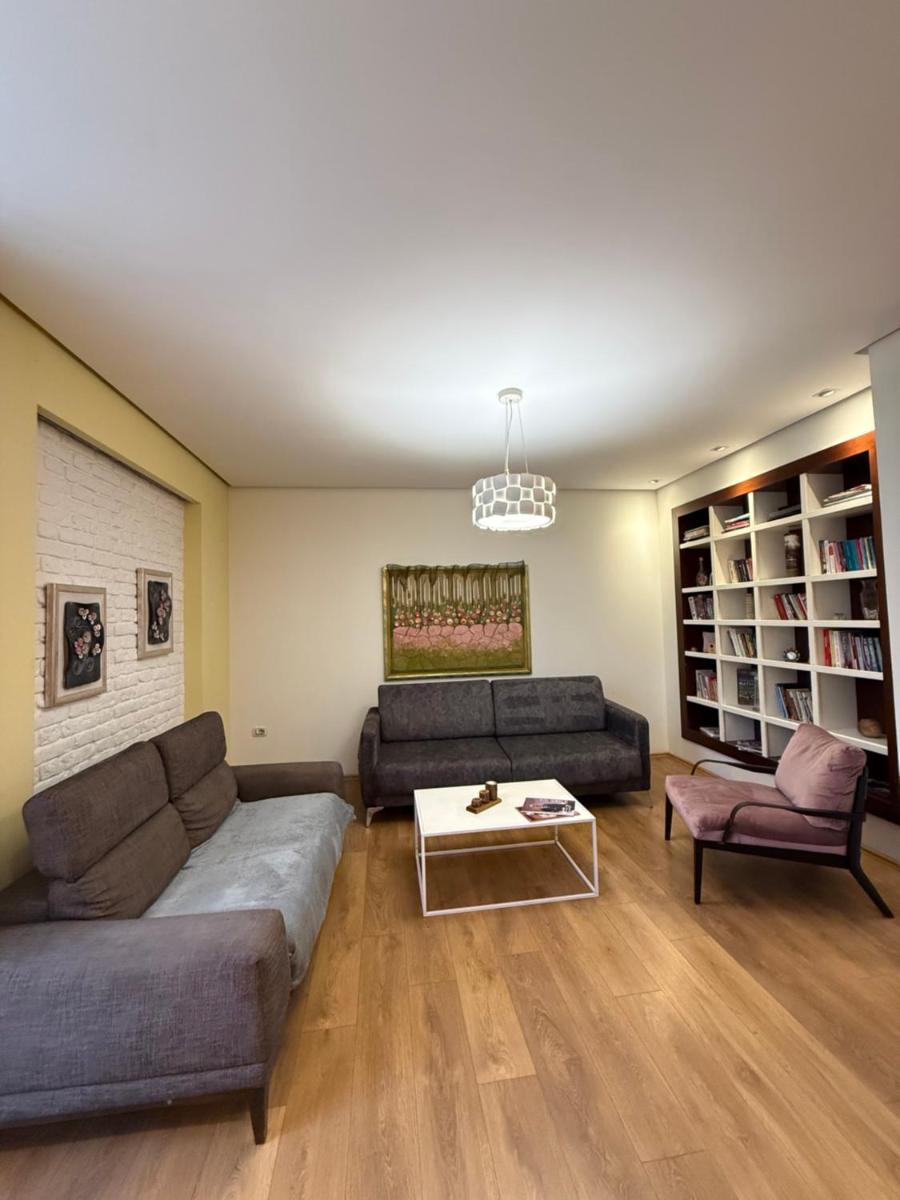 Center Apartment Easy - Housity