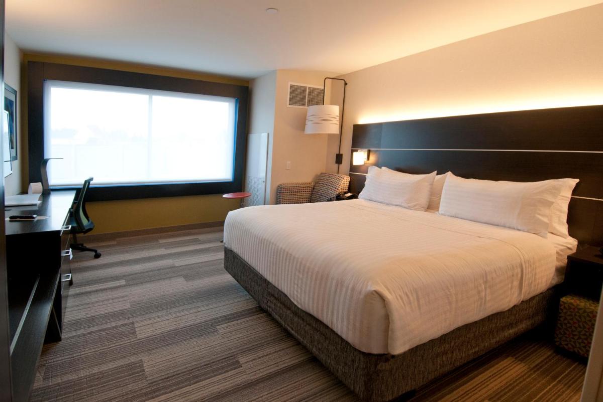 Holiday Inn Express & Suites Johnstown, an IHG Hotel - Housity