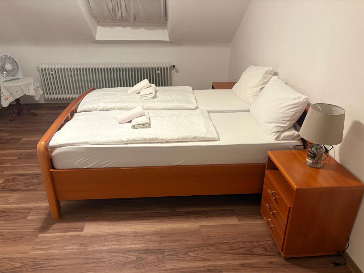 Hotel Restaurant Warndtperle - Housity
