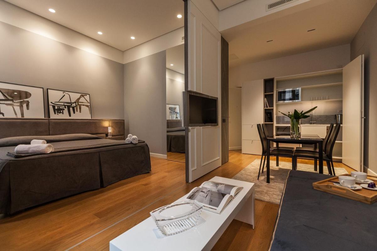 Amazing Suite Piazza Venezia - Housity