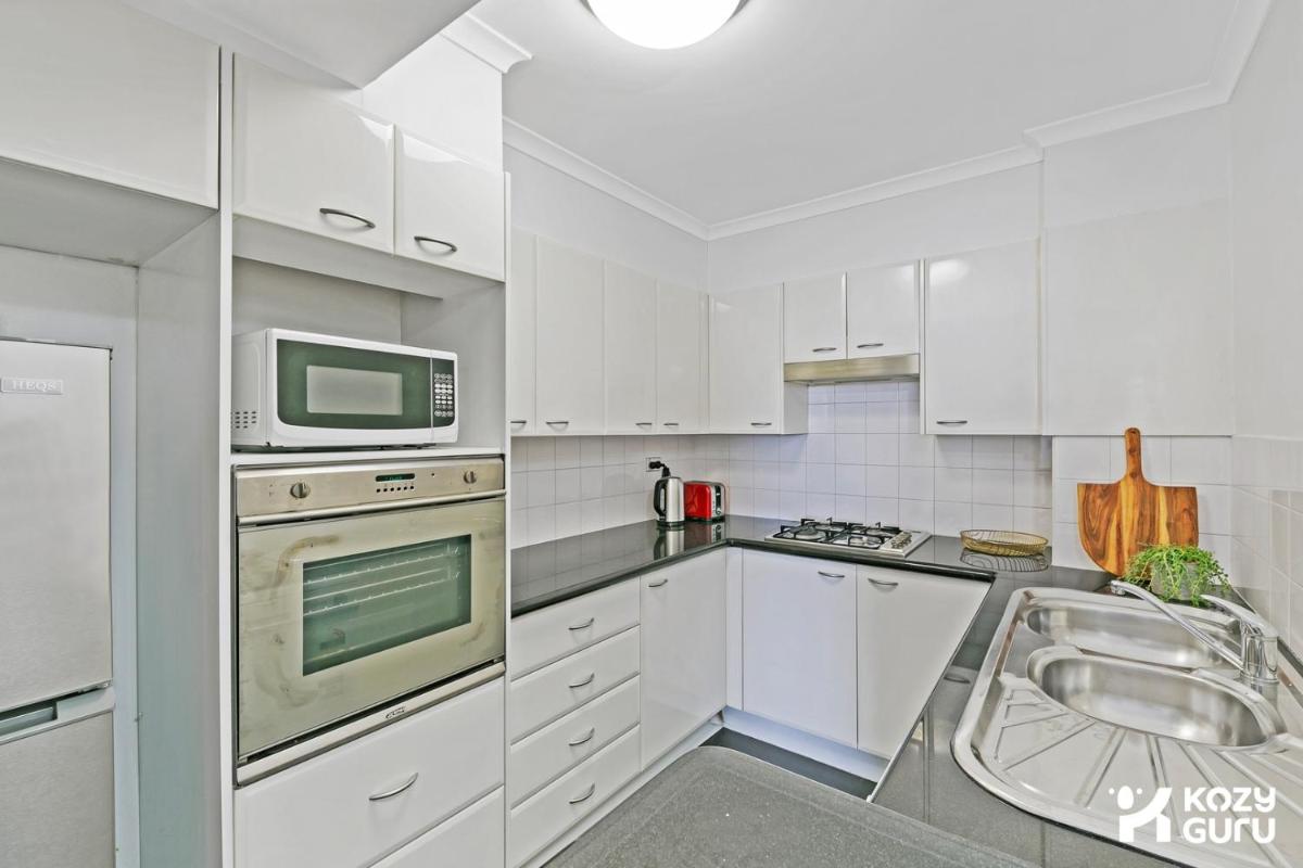 KOZYGURU Haymarket SYD Overly Warm 1 Bed APT NHA317-546A - Housity