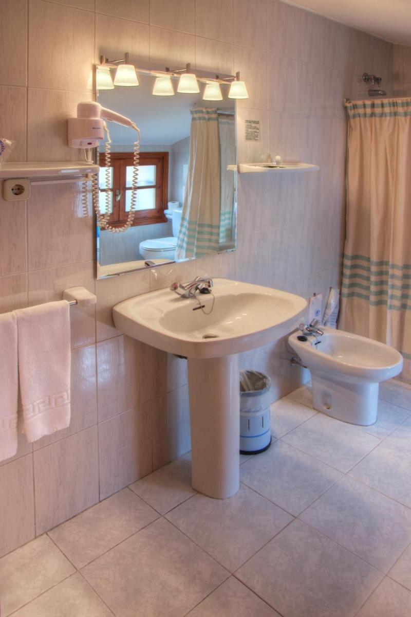 Hotel Aragüells - Housity