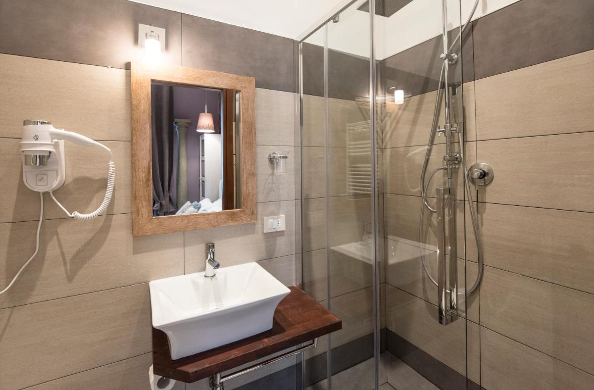Vite Suites Guest House - Housity