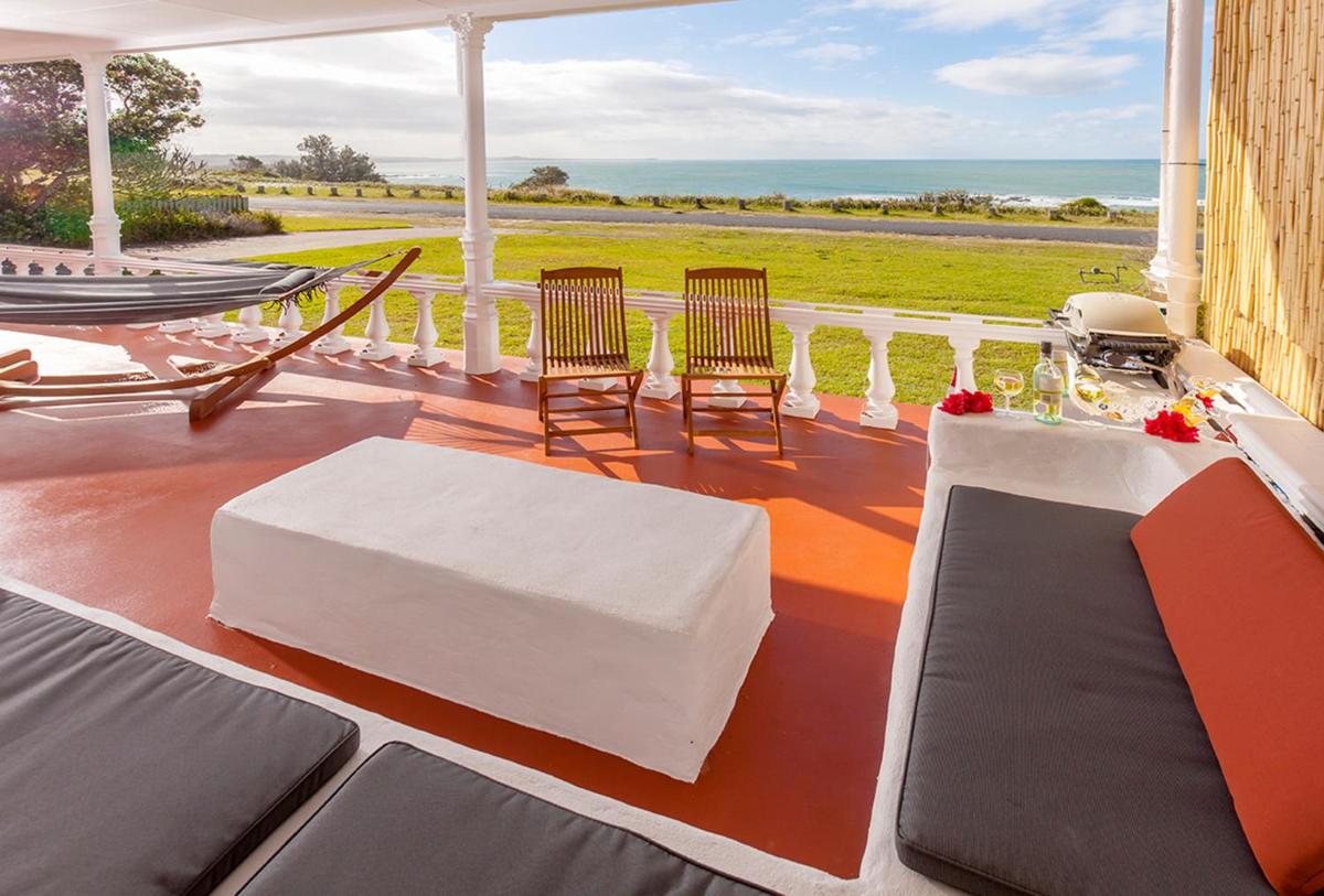 Seascape Beach House - Housity