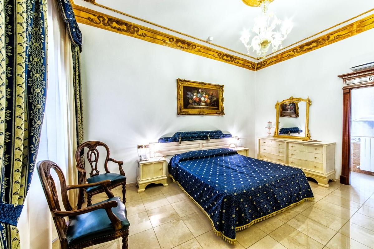 Euro Hotel Iglesias - Housity