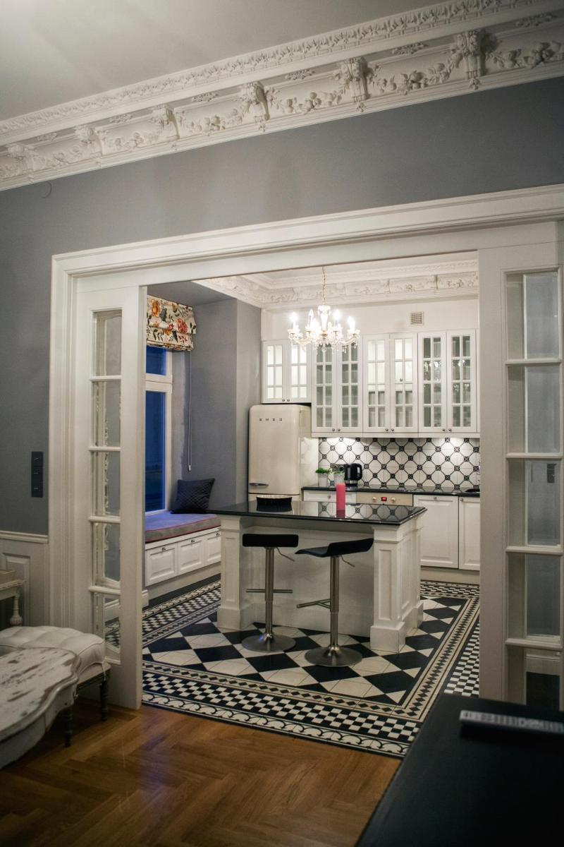 Royal Residence by OTR - Housity