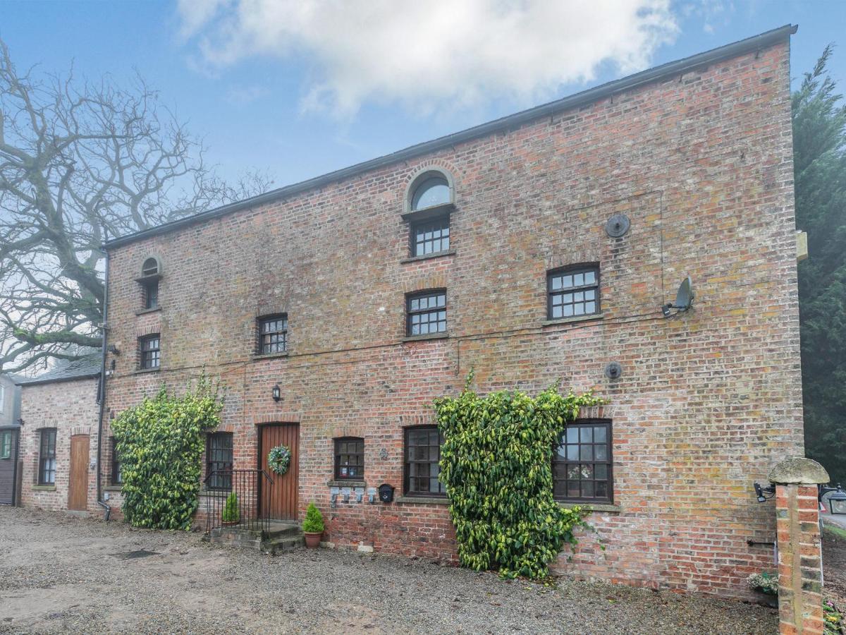 Apartment Two - Uk41162 - Housity