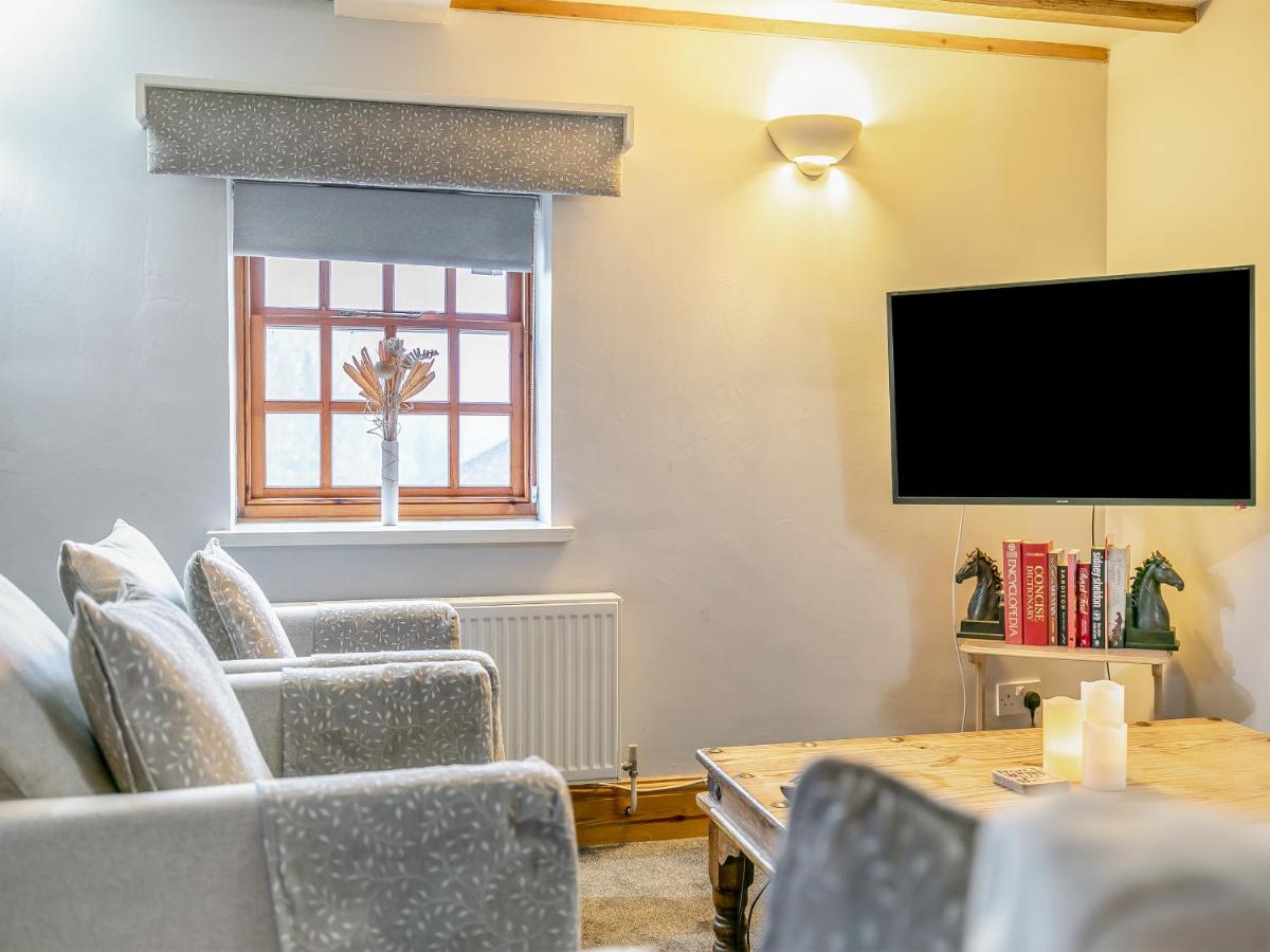 Apartment Two - Uk41162 - Housity