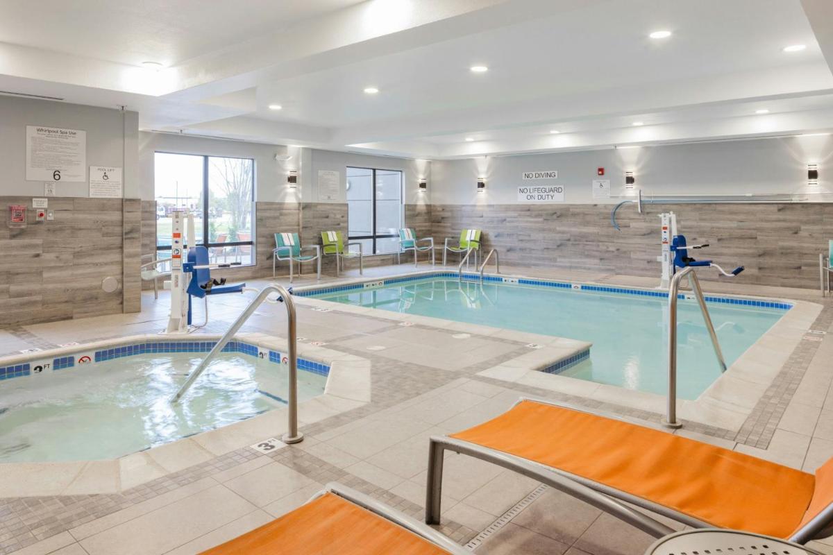 Fairfield Inn & Suites by Marriott Muskegon Norton Shores - Housity