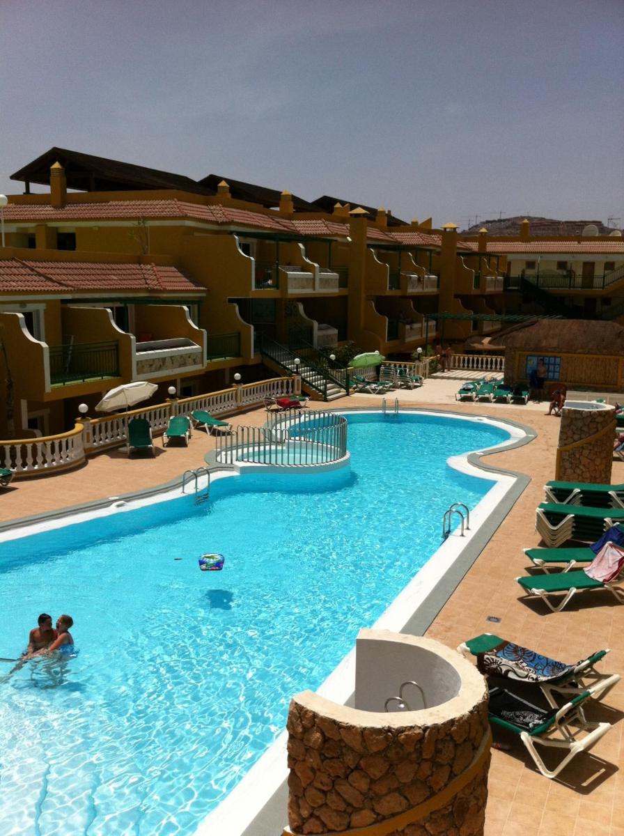 Caleta Garden - Housity