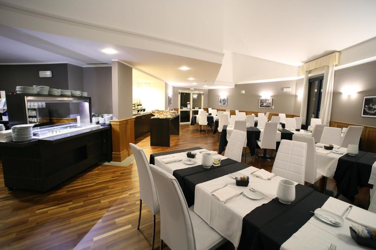 Hotel San Rocco - Housity