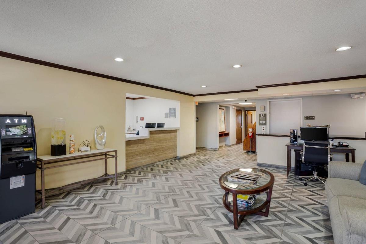 Comfort Inn & Suites Brentwood - Nashville - Housity