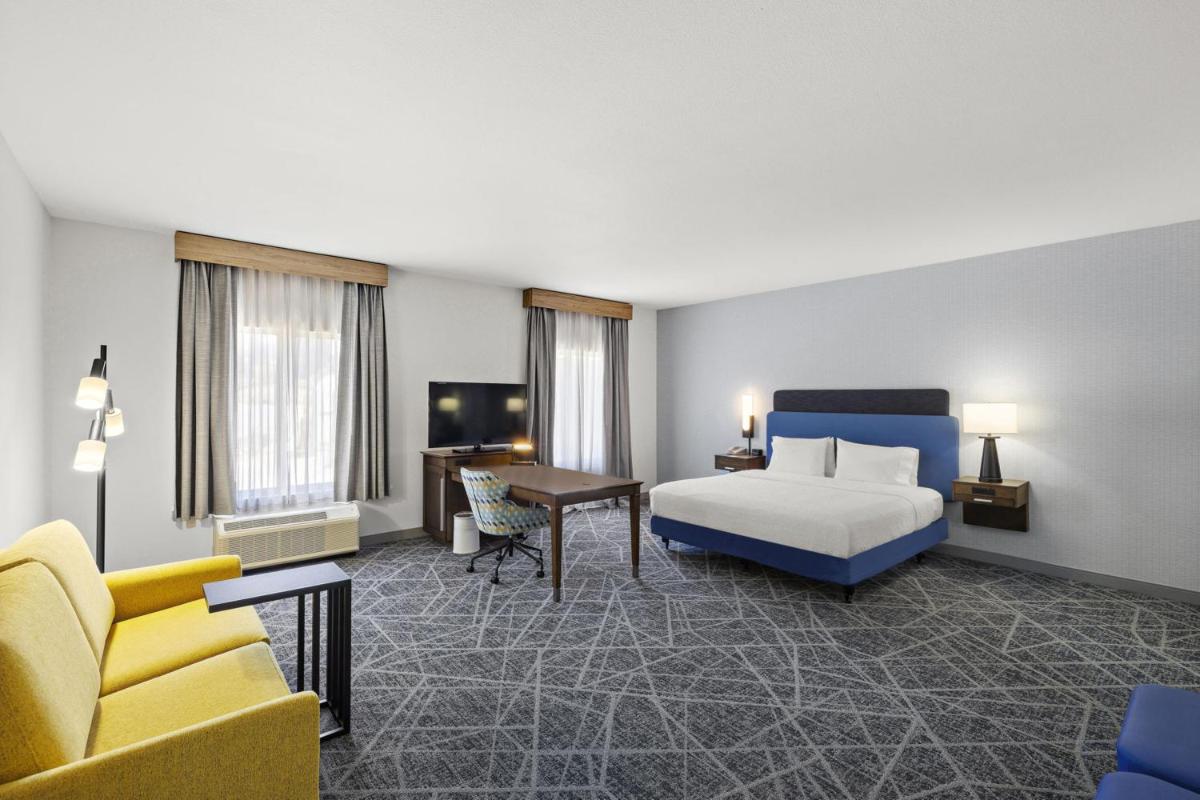 Hampton Inn & Suites Los Angeles/Hollywood, CA - Housity