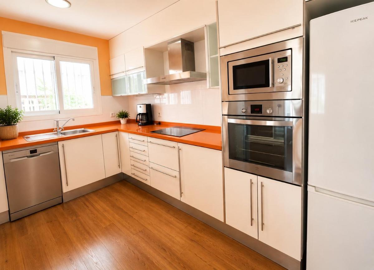 Chalet con piscina privada y aacc - Housity
