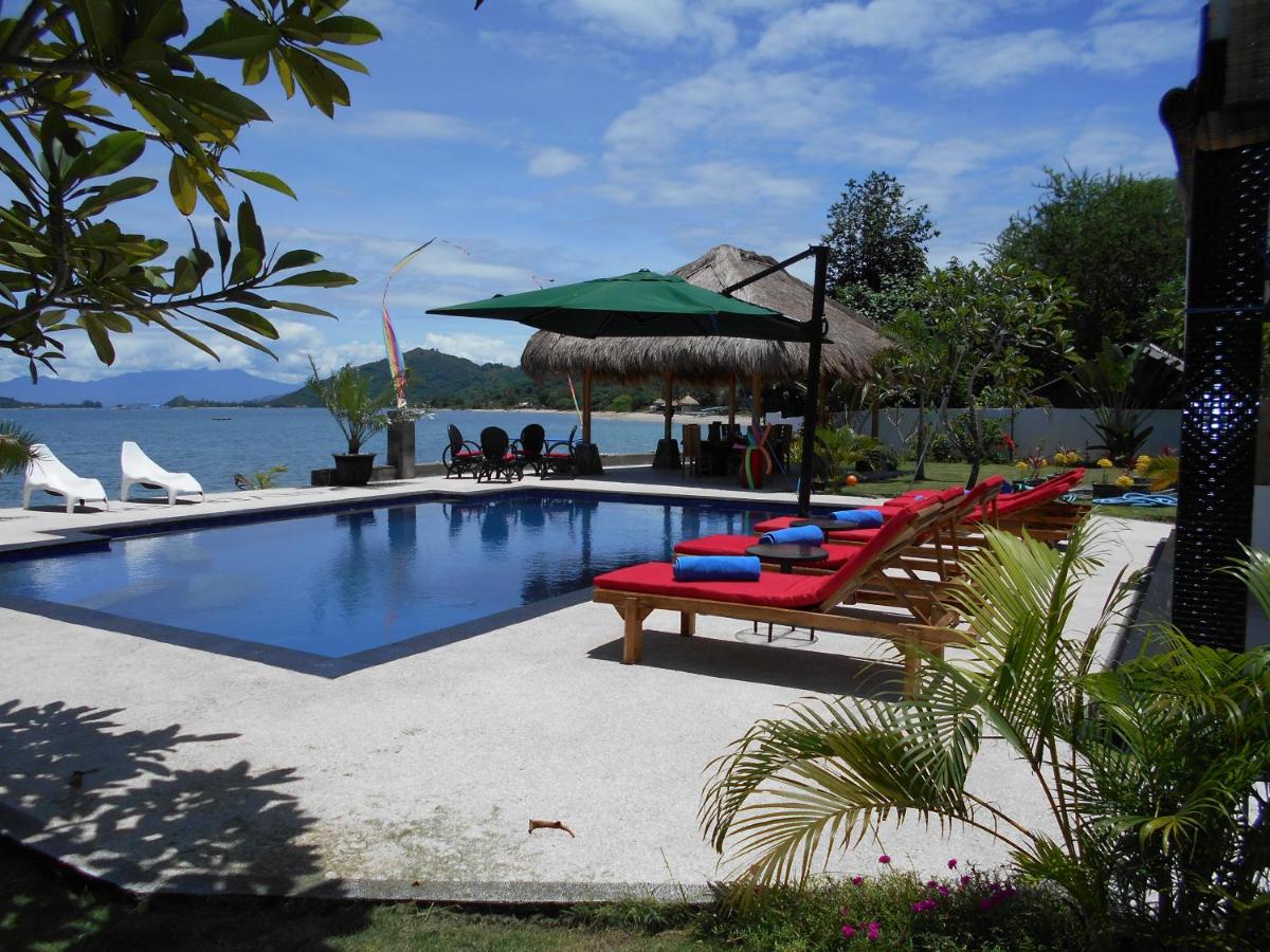 Silver Fern Beach Retreat - Housity