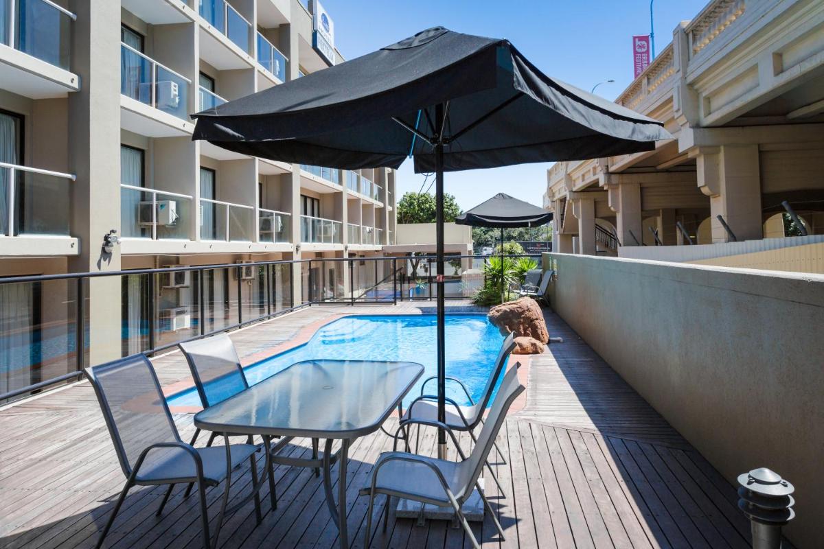 Riverside Hotel Southbank - Housity