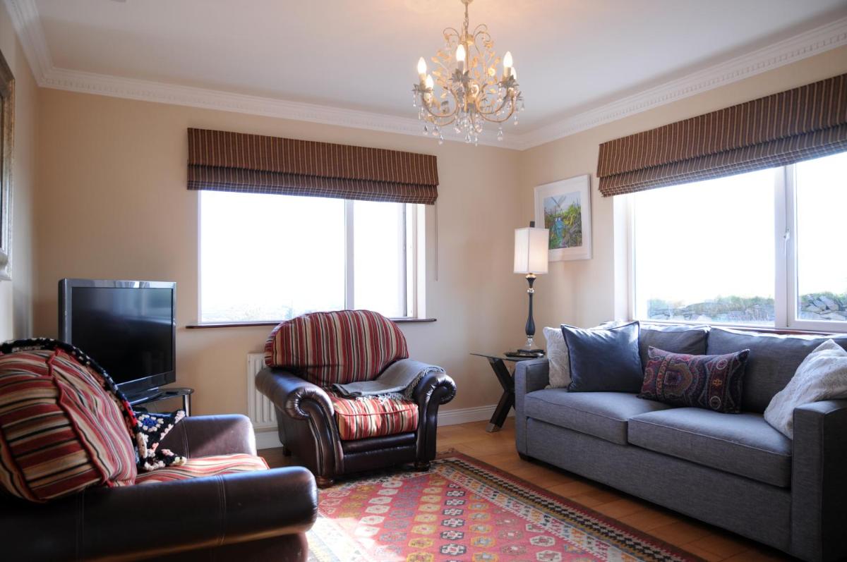 Short Strand Dingle - Housity