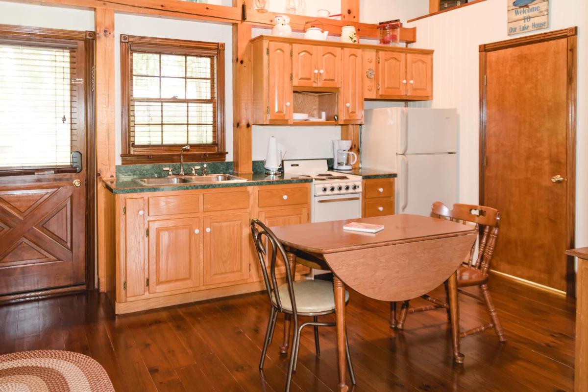 The Lake House A Hidden Gem Sleeps 4 - Housity