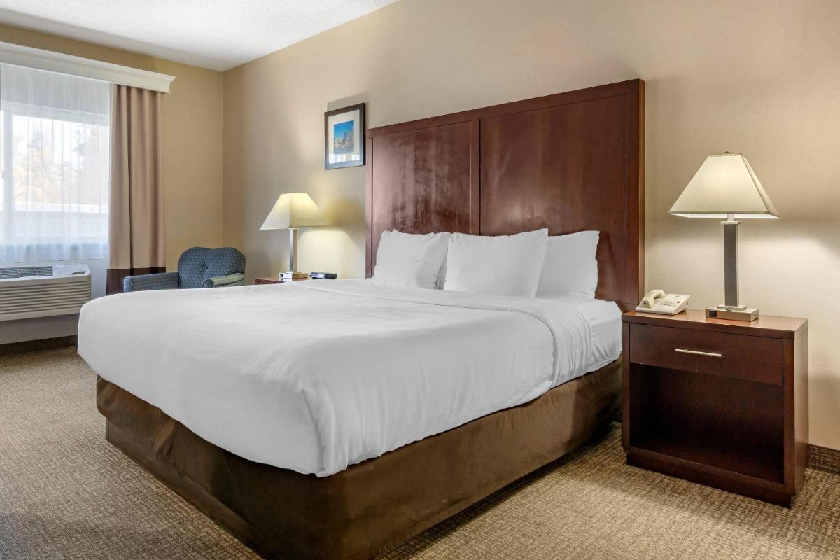 Comfort Inn & Suites Seattle North - Housity