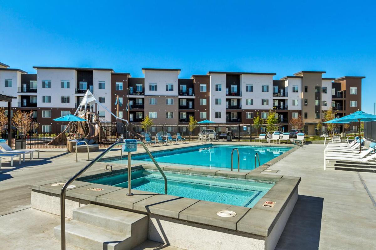 CDH - The Heights at Legend Hills - Housity