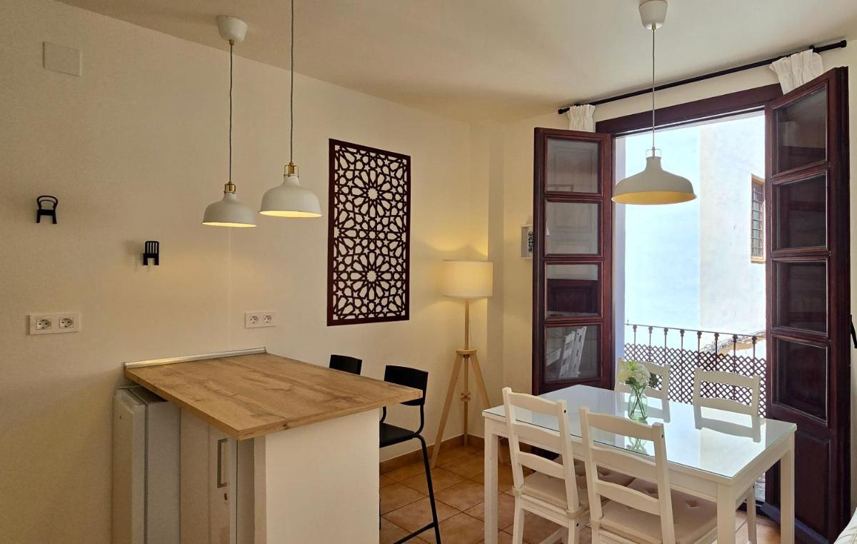 Apartamento en Carrera del Darro, Granada, Cubo - Housity