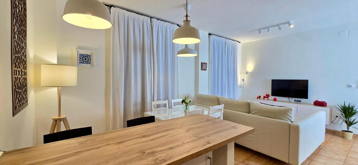 Apartamento en Carrera del Darro, Granada, Cubo - Housity