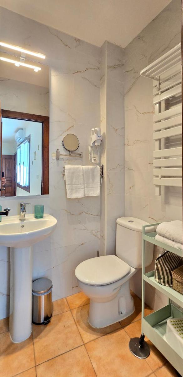 Apartamento en Carrera del Darro, Granada, Cubo - Housity