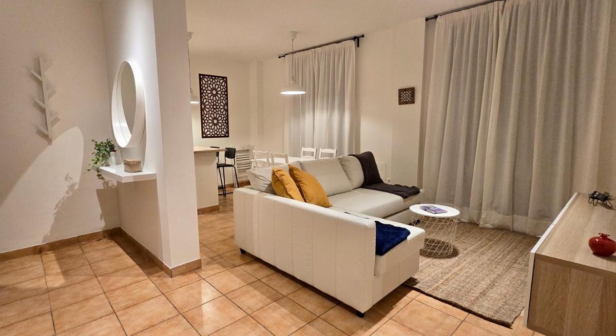 Apartamento en Carrera del Darro, Granada, Cubo - Housity