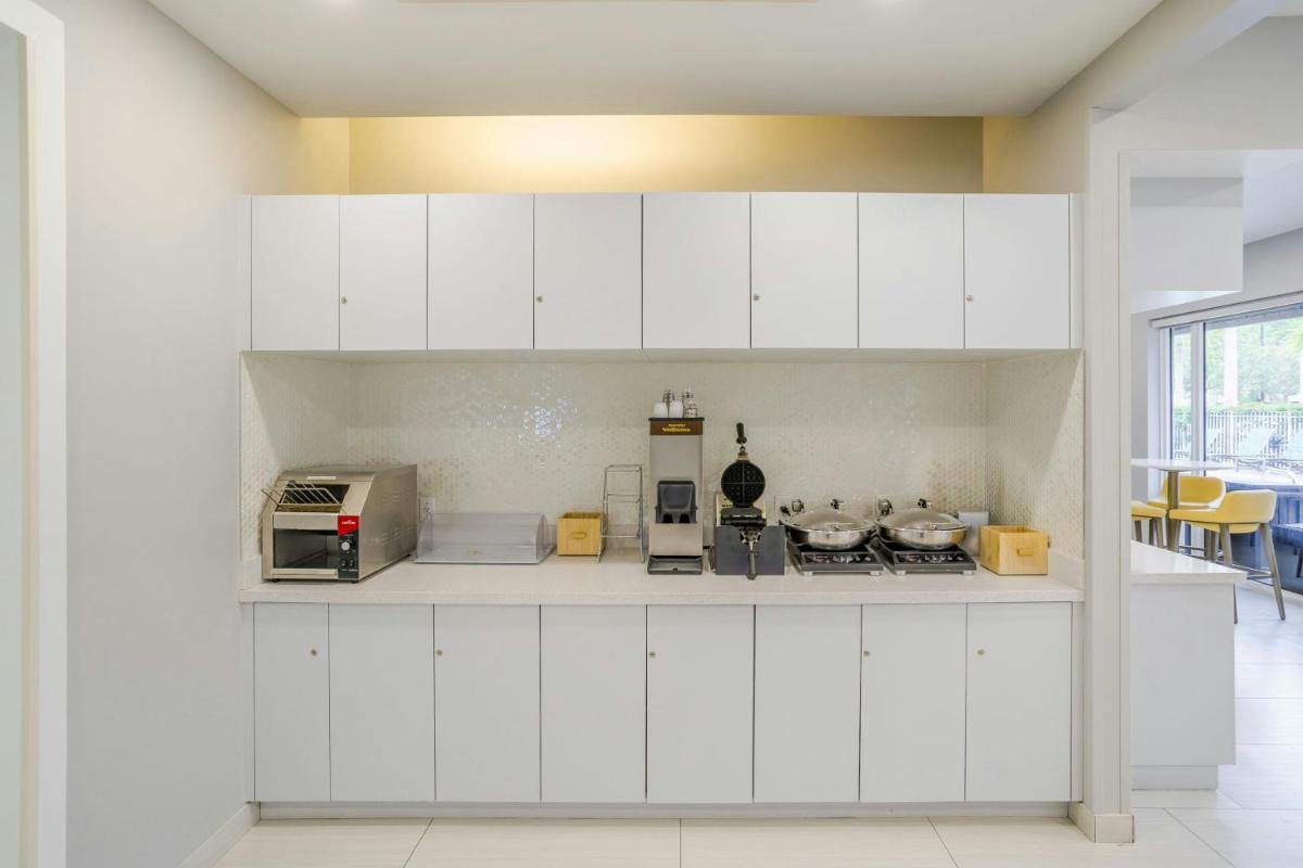 TownePlace Suites by Marriott Boynton Beach - Housity