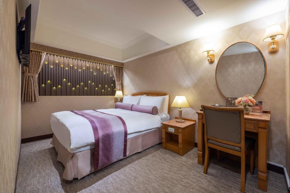 Cosmos Hotel Taipei - Housity