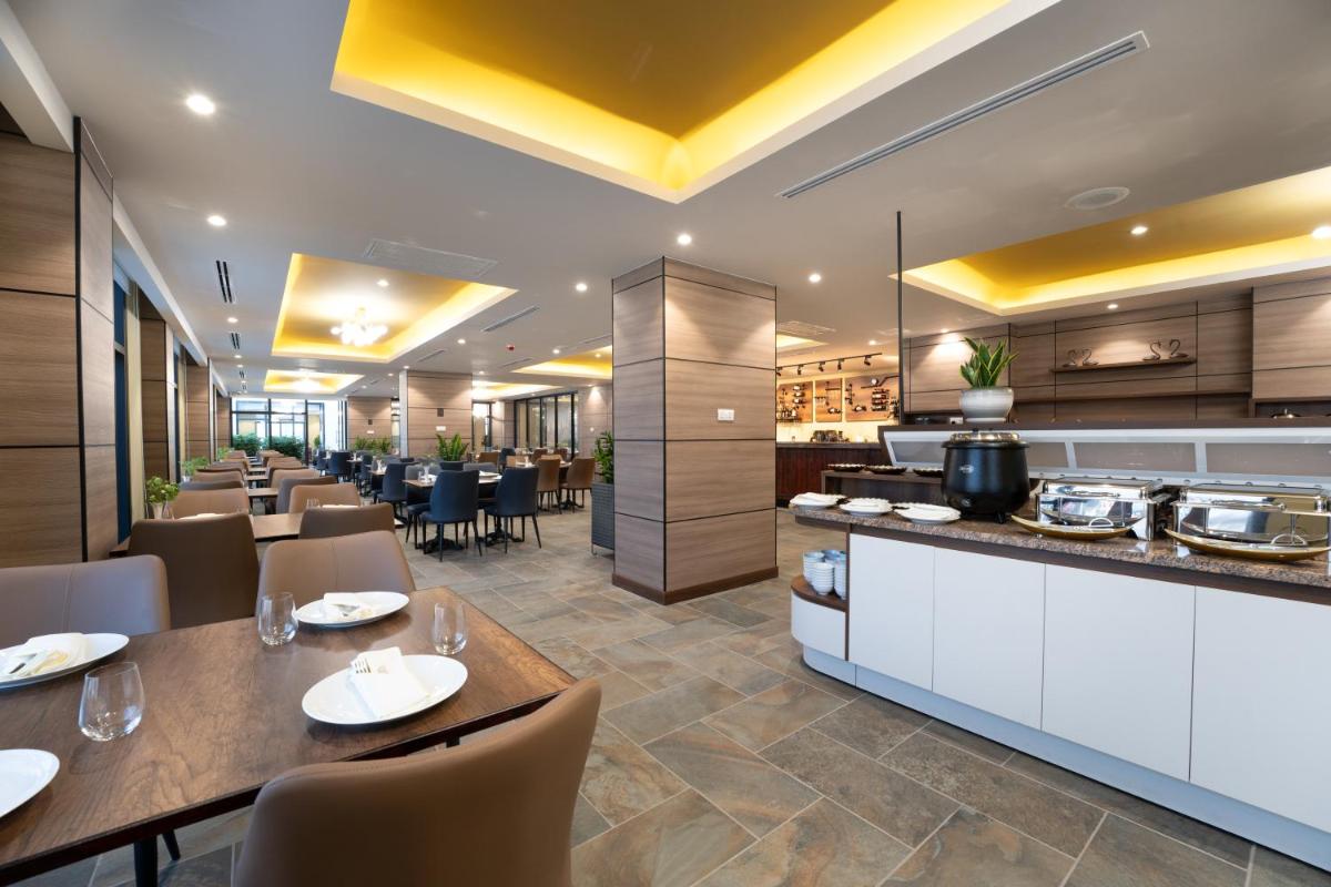 The Skye Phnom Penh Hotel & Apartments - Housity