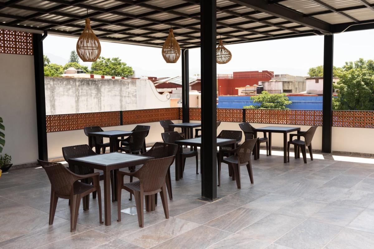 Hotel Mayis - Housity